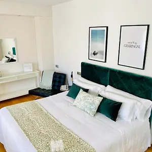 Hotel Carbonell Llanca